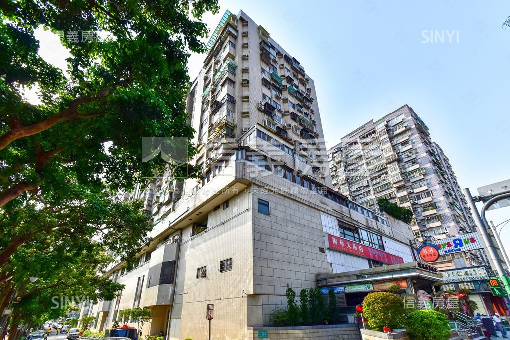 四季芳庭社區外觀及周邊環境