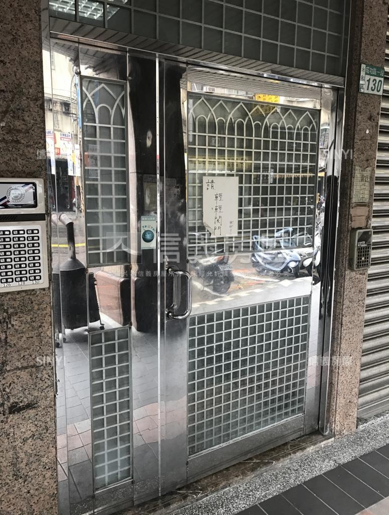 成功勳章社區外觀及周邊環境