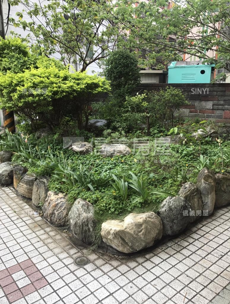 成功勳章社區外觀及周邊環境