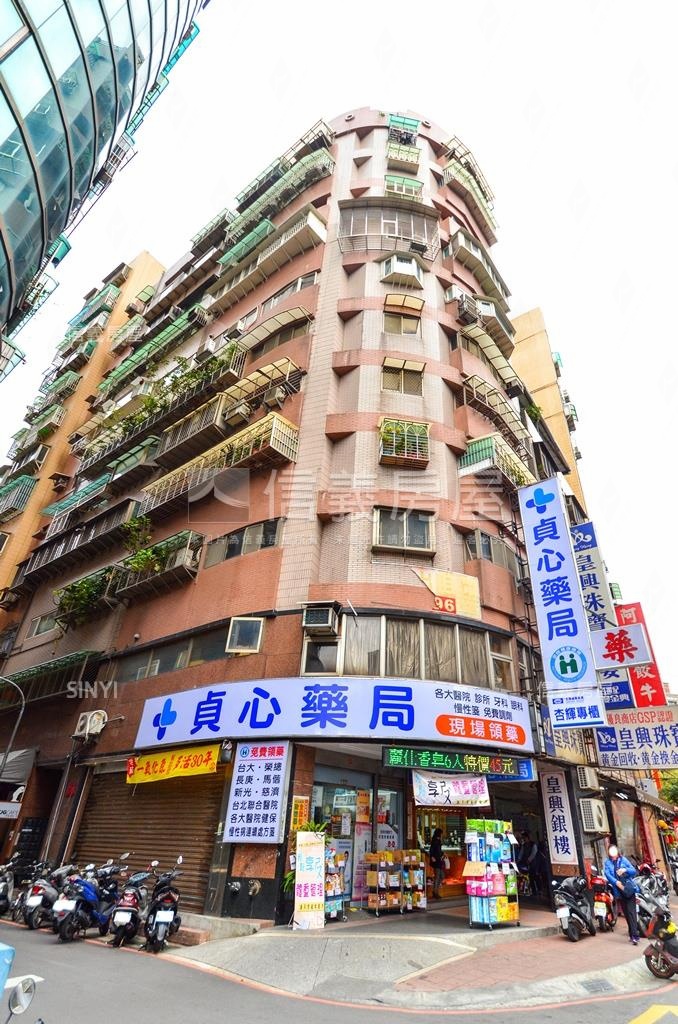 黃金傳奇社區外觀及周邊環境