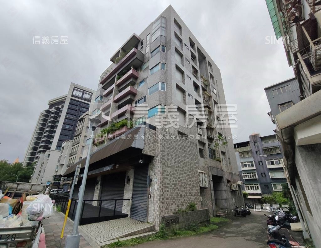 環山雅境社區外觀及周邊環境