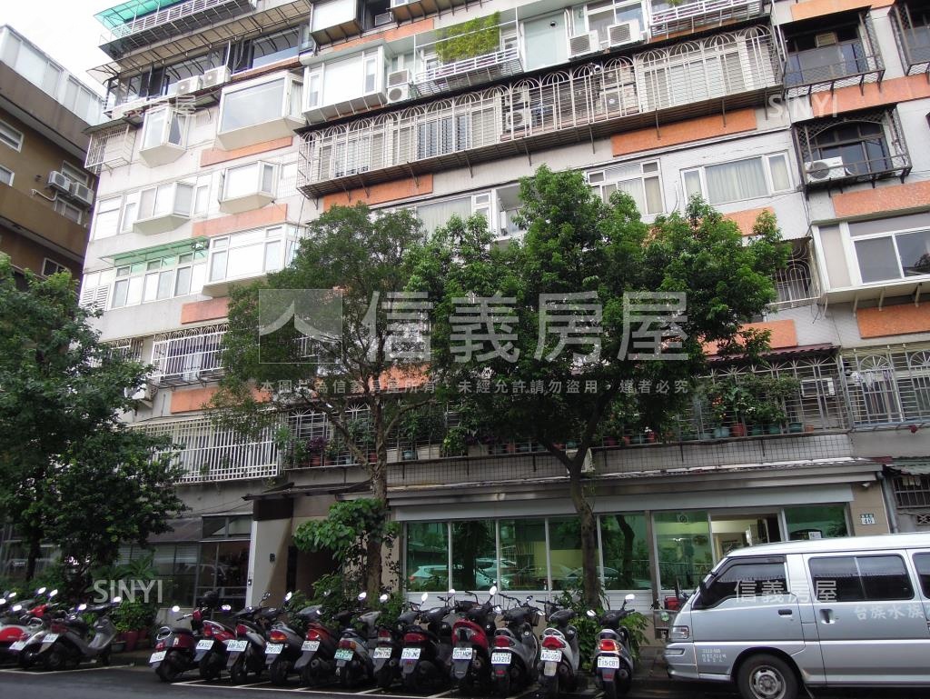 中泰華廈社區外觀及周邊環境