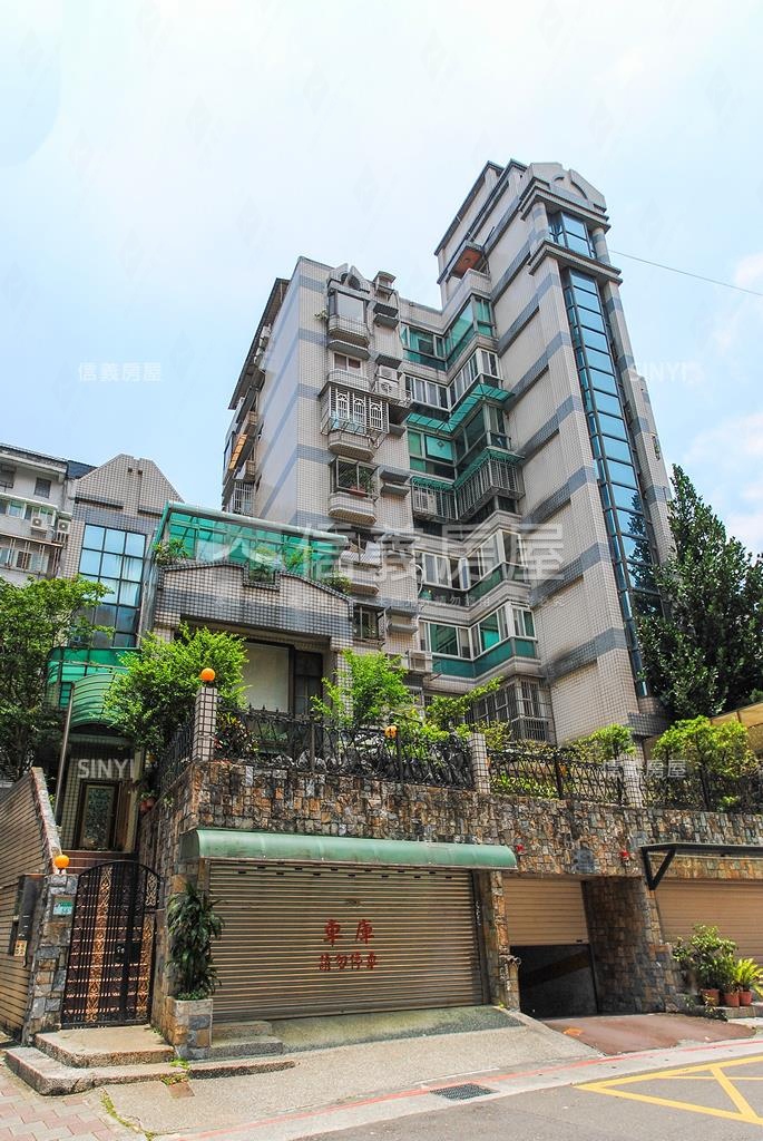 康寧路三段99巷39弄華廈社區外觀及周邊環境