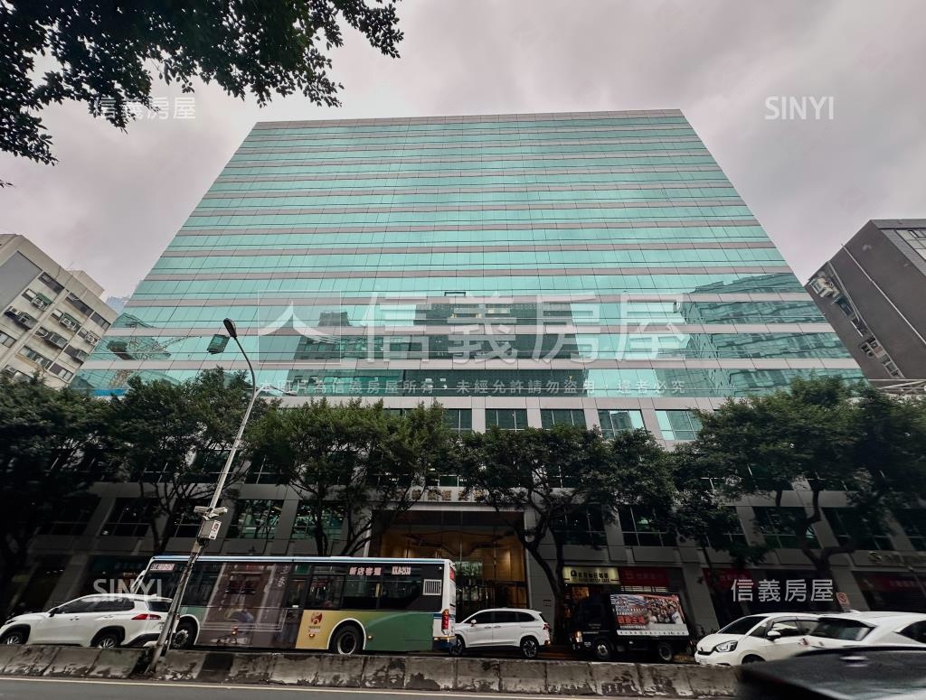 大統領經貿廣場社區外觀及周邊環境