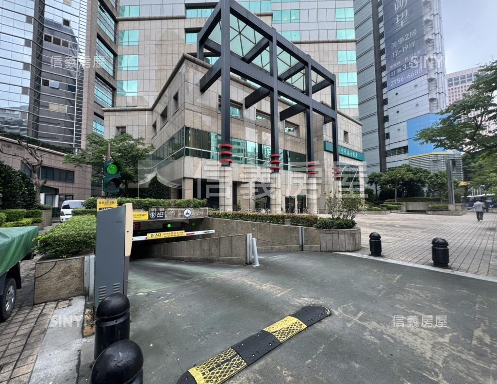 信基大樓社區外觀及周邊環境