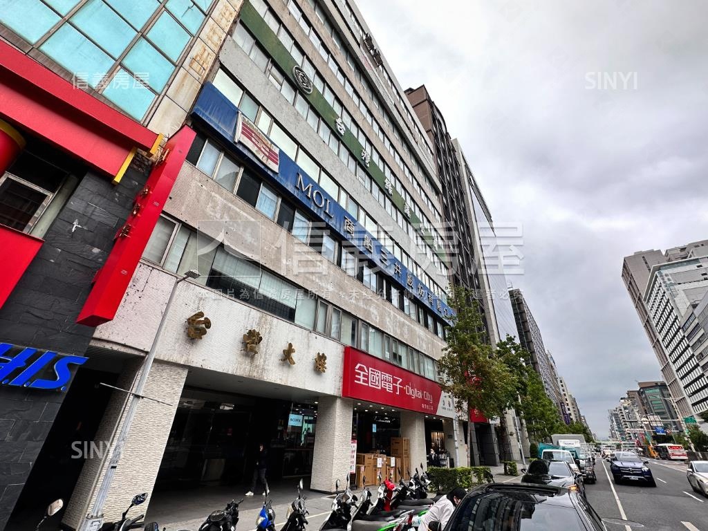 世詮大樓社區外觀及周邊環境