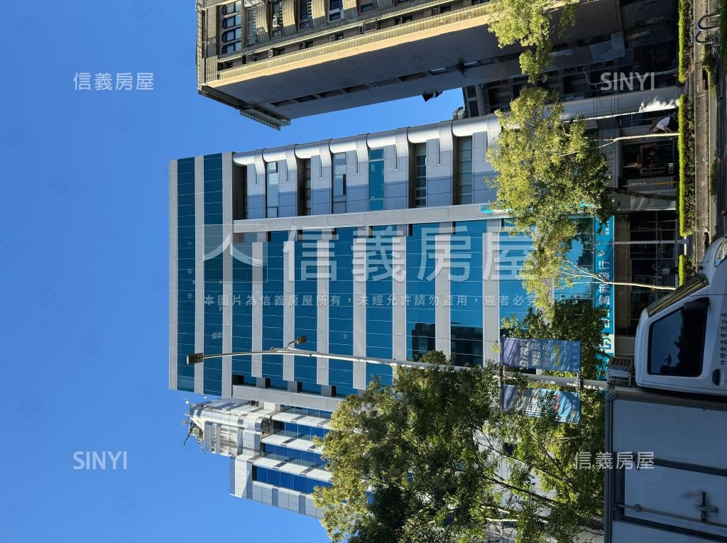 信豐利大樓社區外觀及周邊環境