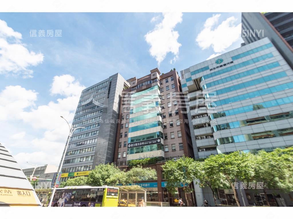 世都大樓社區外觀及周邊環境