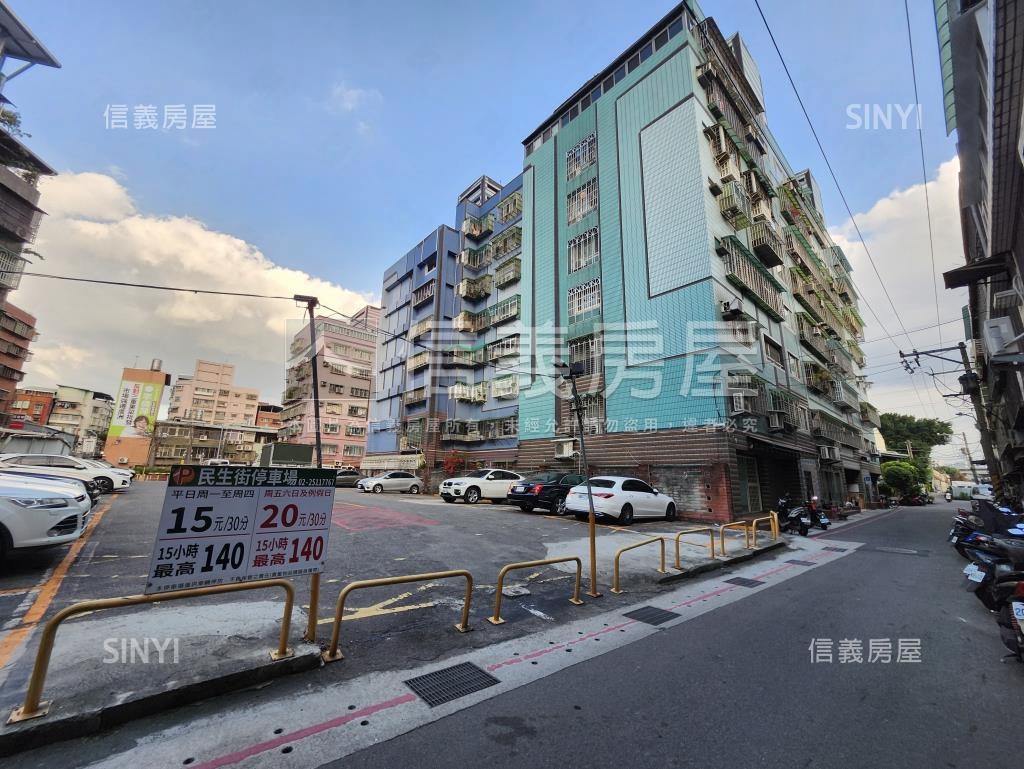 樂揚喝采社區外觀及周邊環境