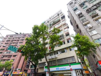 鴻福大廈