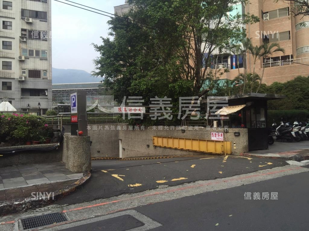 首席天廈社區外觀及周邊環境
