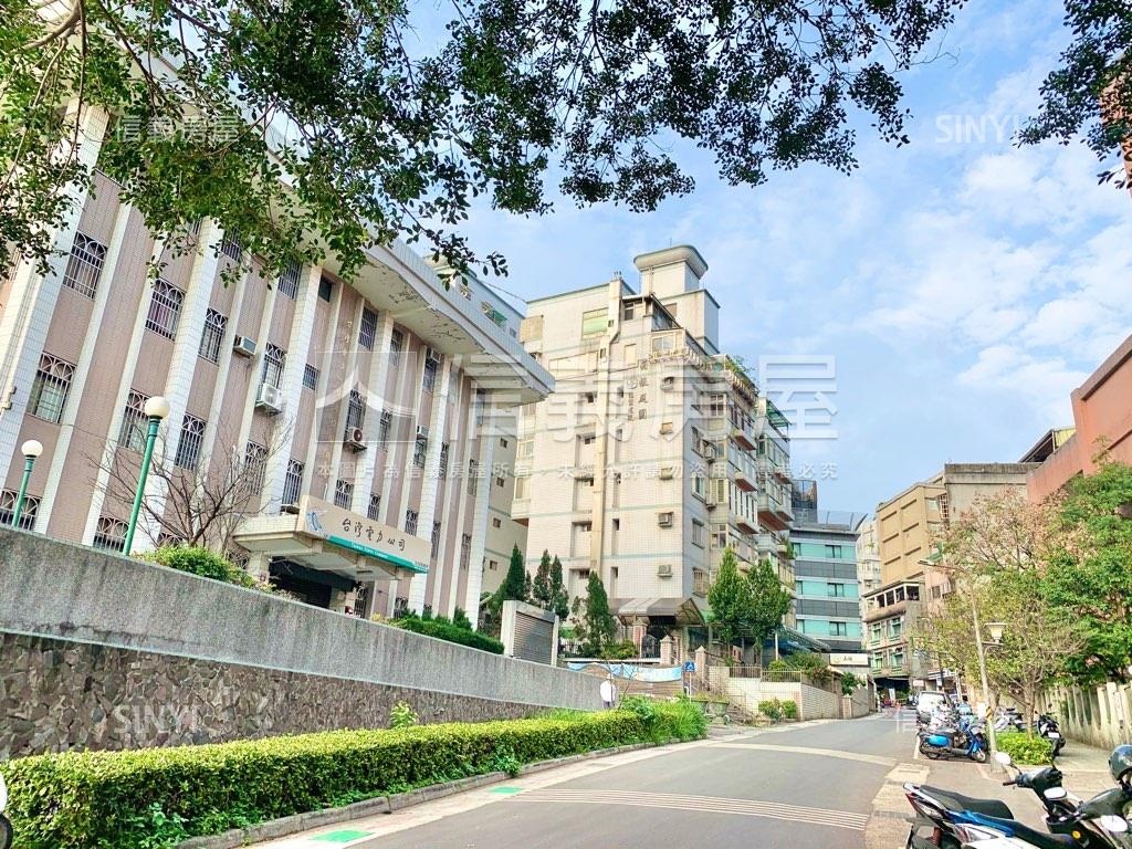 箱根庭園社區外觀及周邊環境
