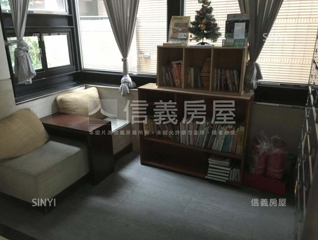 群英會社區外觀及周邊環境