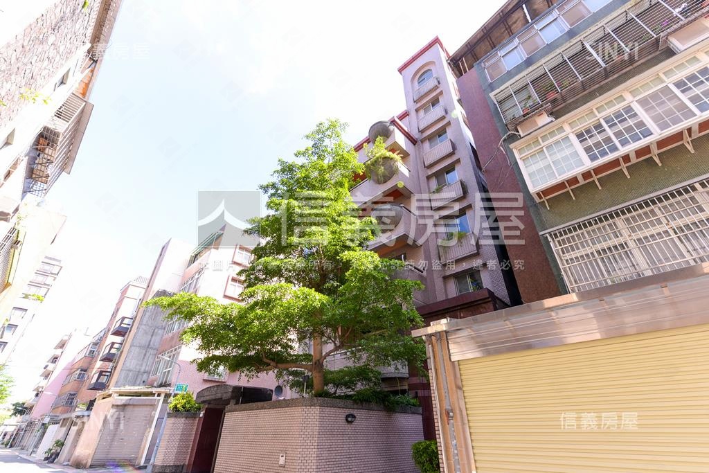 仁愛名廬社區外觀及周邊環境