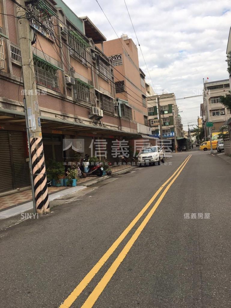 富貴天下三期社區外觀及周邊環境