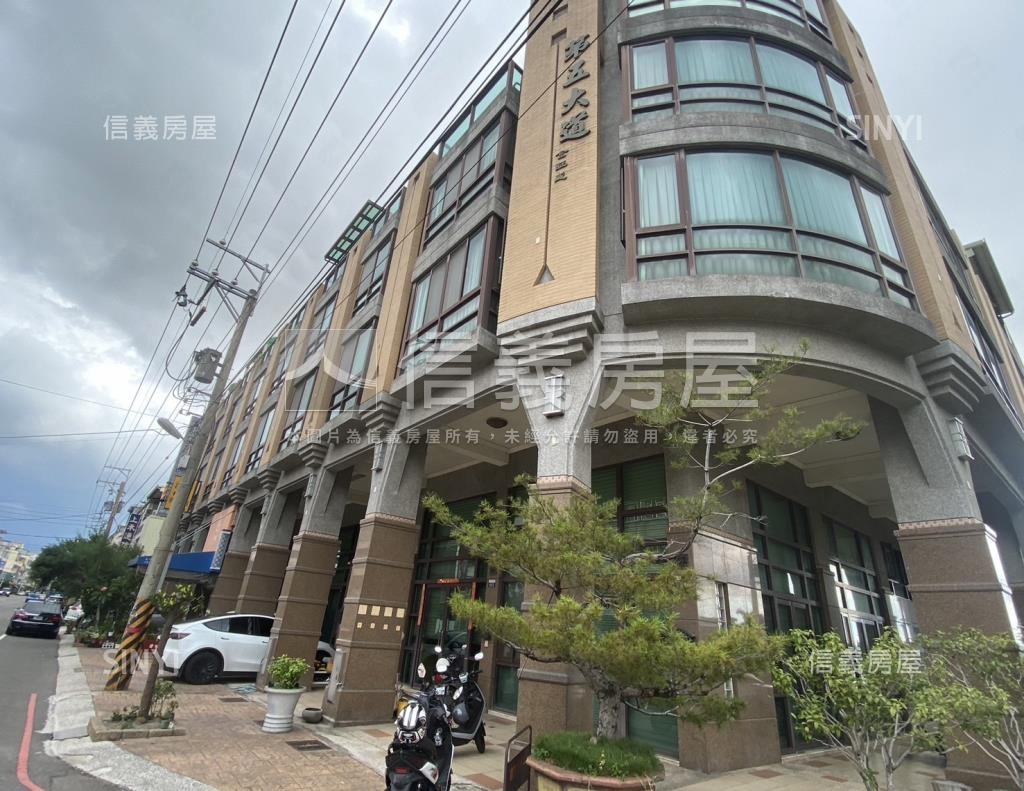 第五大道社區外觀及周邊環境