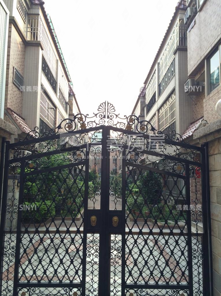 歐洲公園伯爵特區社區外觀及周邊環境
