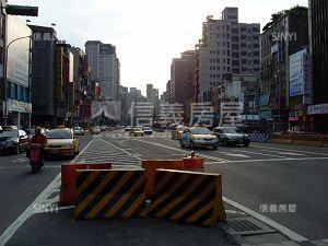 臺陽信義大樓社區外觀及周邊環境
