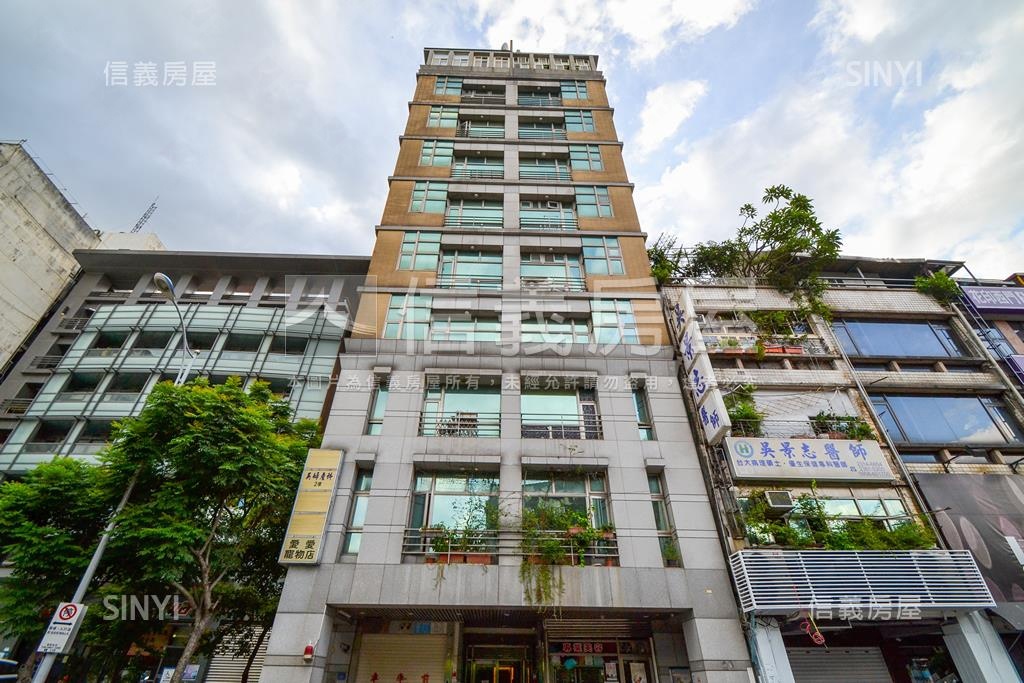 輕鬆築社區外觀及周邊環境