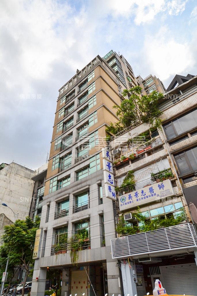 輕鬆築社區外觀及周邊環境