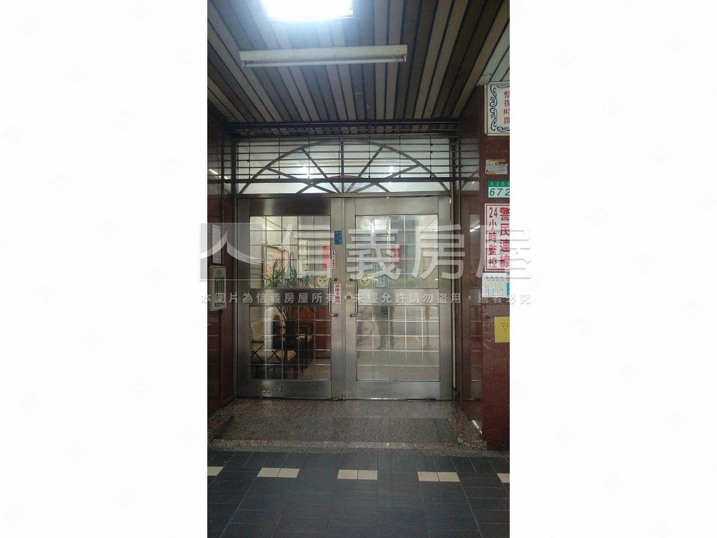 逸園社區外觀及周邊環境