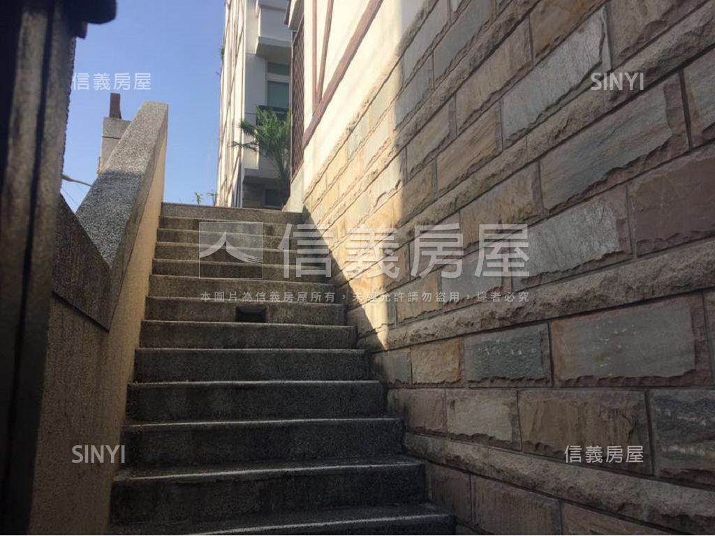 大眾名門NO11葉綠墅社區外觀及周邊環境
