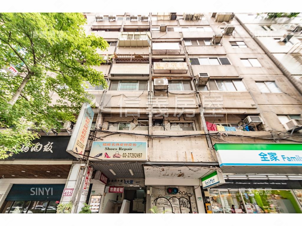 富貴角大廈社區外觀及周邊環境