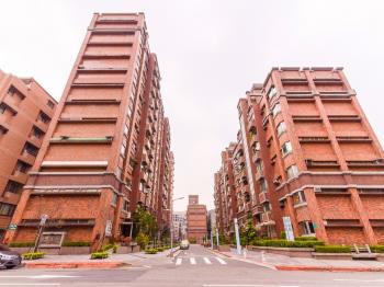 仁愛新城