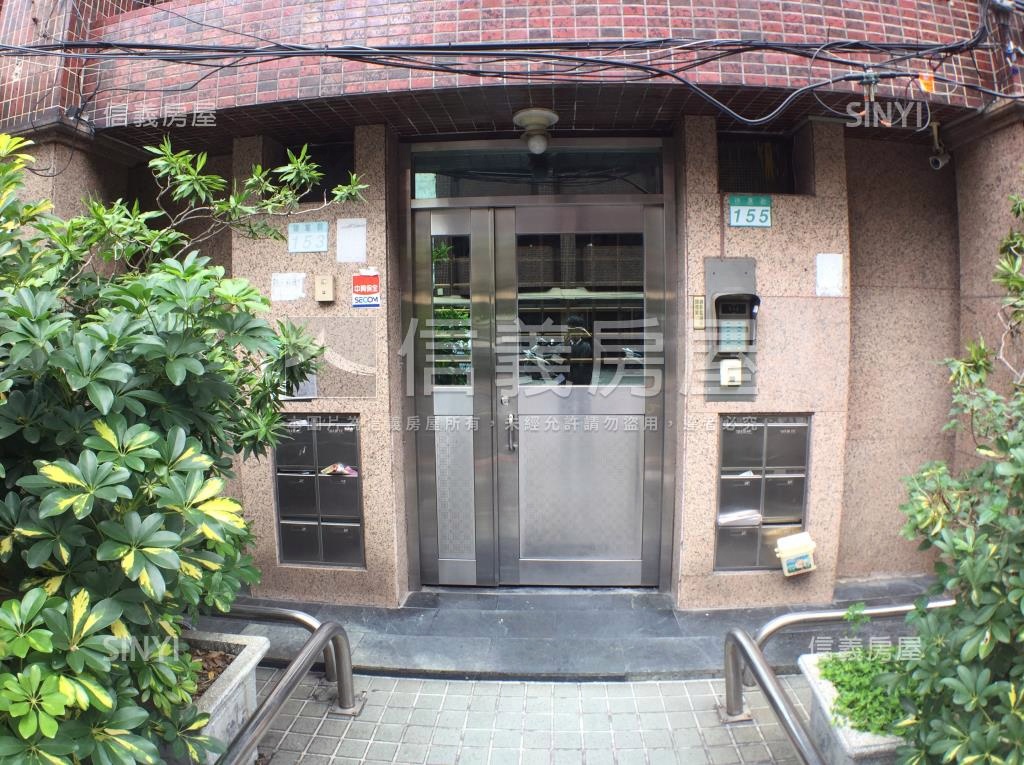 德惠街周氏華廈(雙號)社區外觀及周邊環境