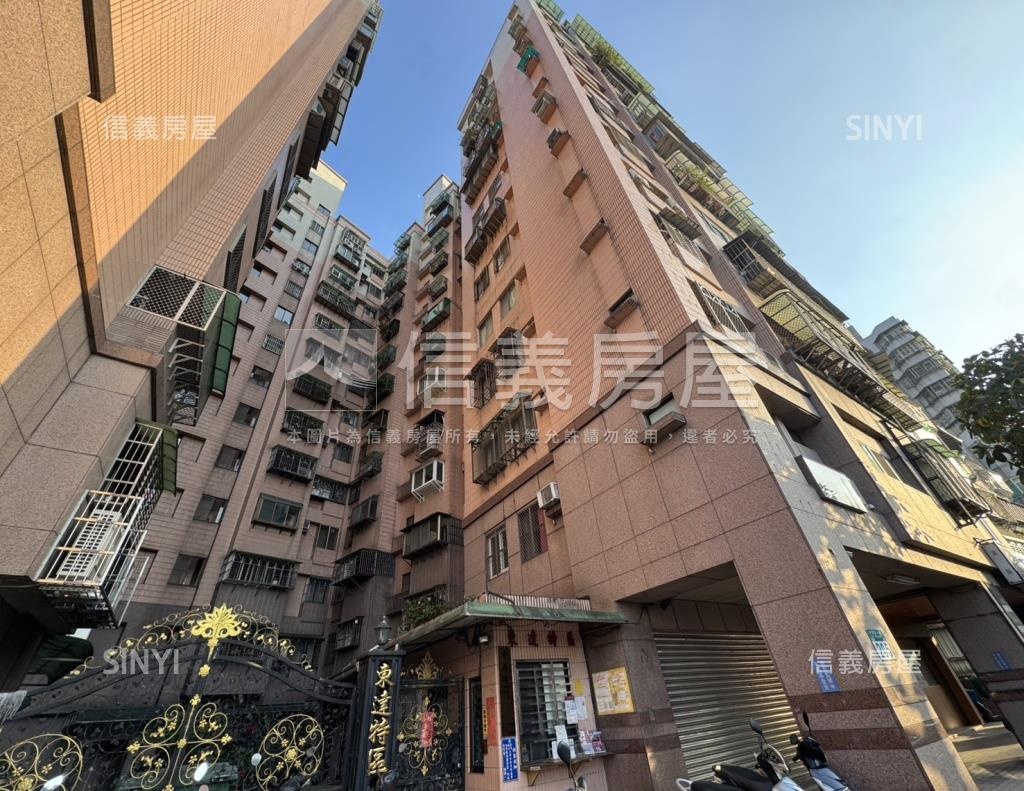 東達社區社區外觀及周邊環境