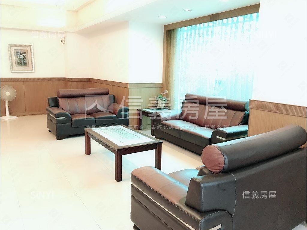 鴻福園社區外觀及周邊環境