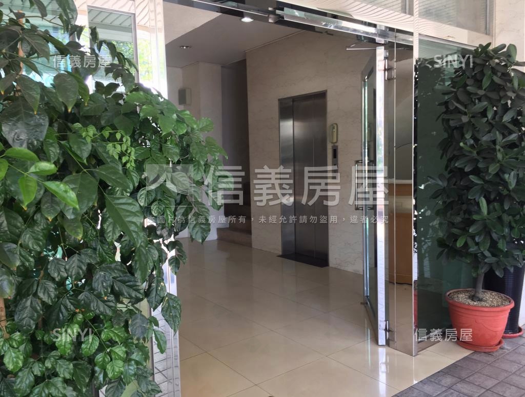 榮德大樓社區外觀及周邊環境