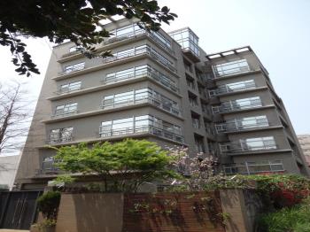 和平山莊