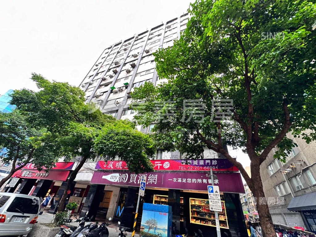 中華大樓社區外觀及周邊環境