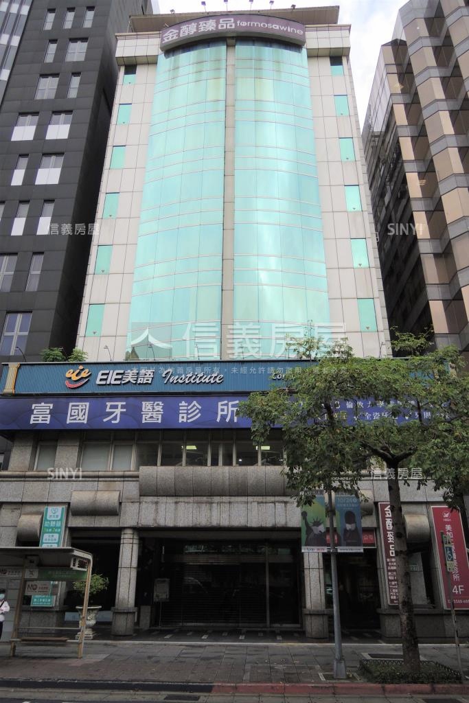 全國金融商業大樓社區外觀及周邊環境