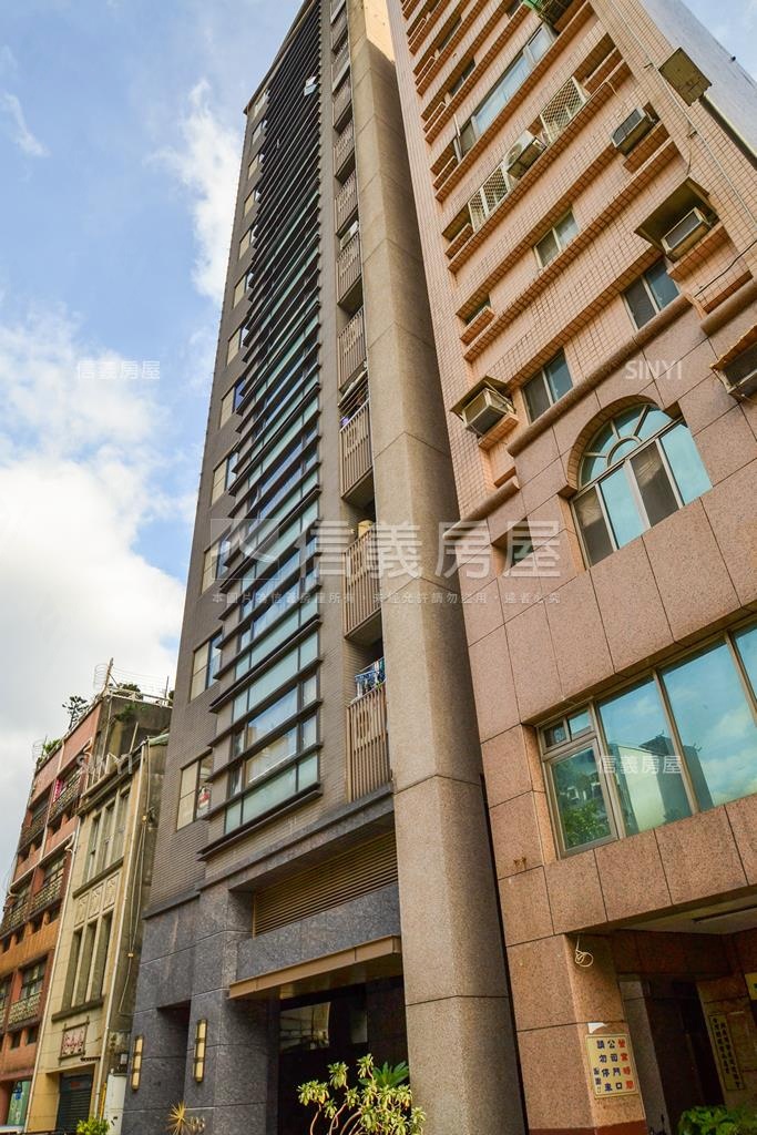 聯富賀采社區外觀及周邊環境