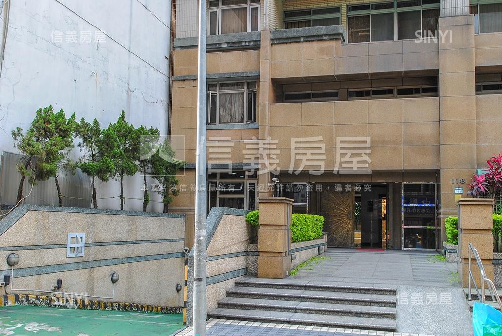 小西華社區外觀及周邊環境