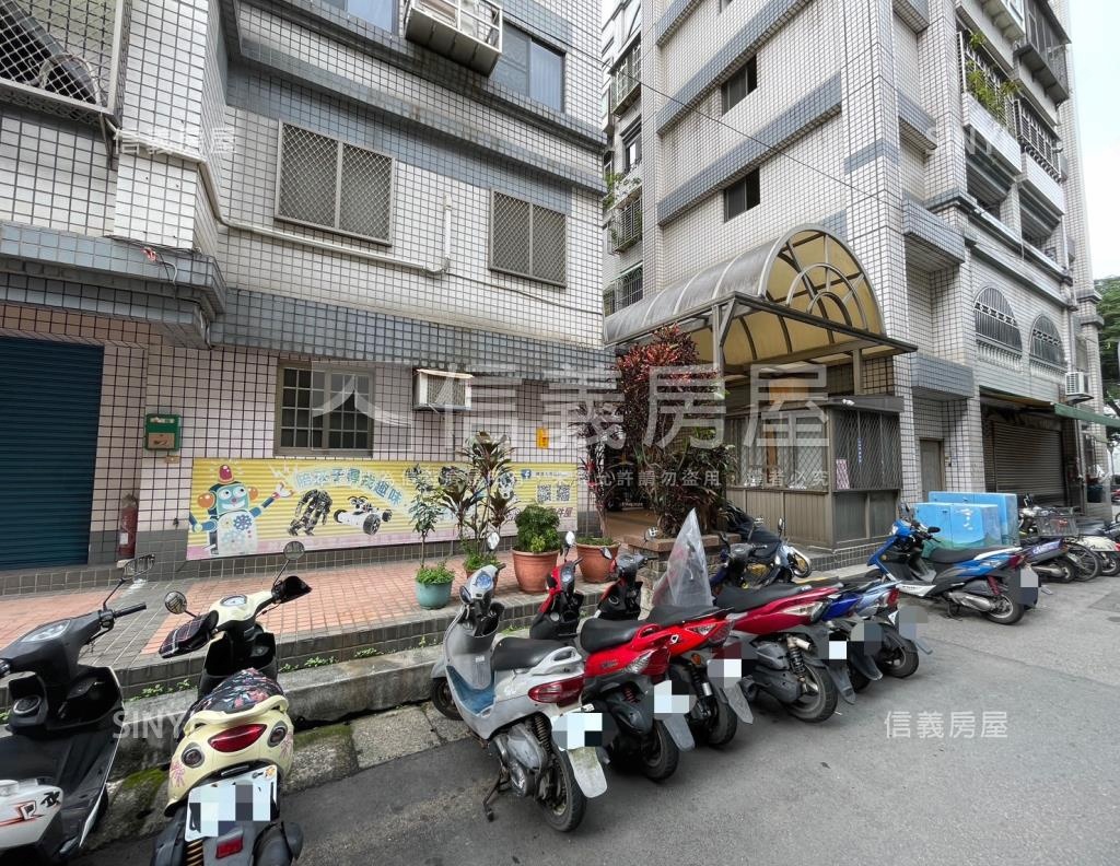 三年甲班社區外觀及周邊環境