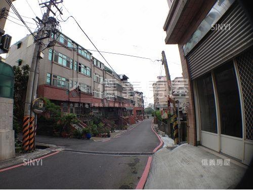 愛琴海社區外觀及周邊環境
