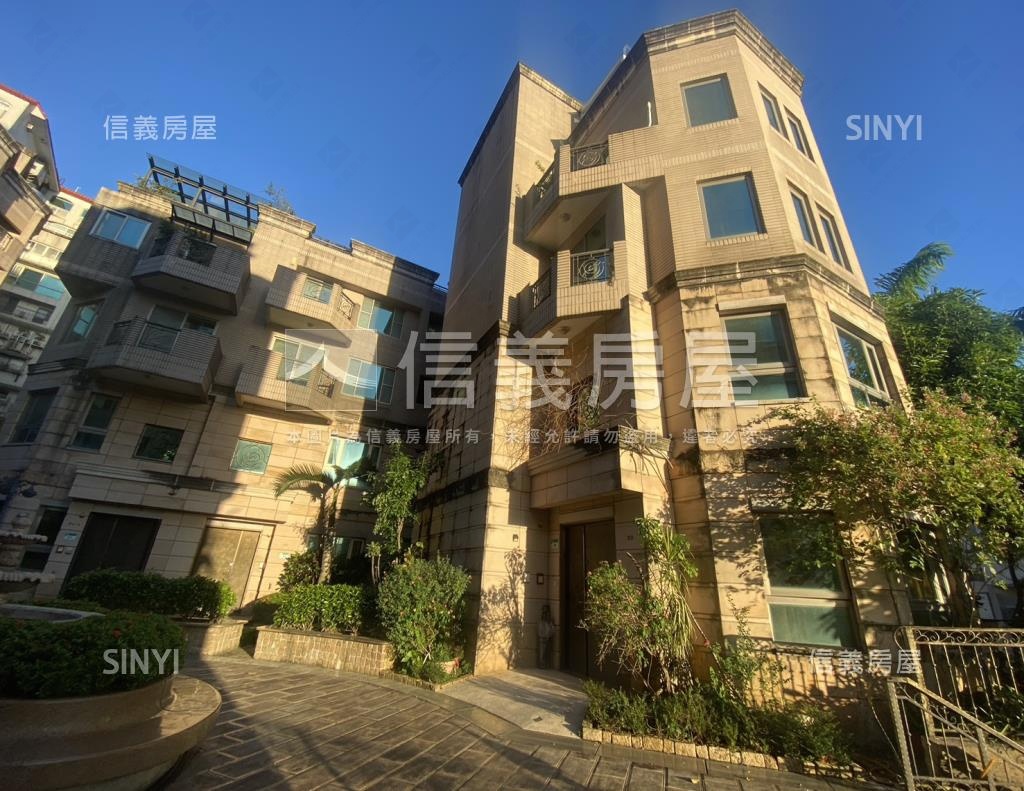 領袖園墅社區外觀及周邊環境