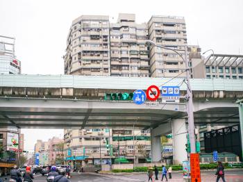 塔城龍門