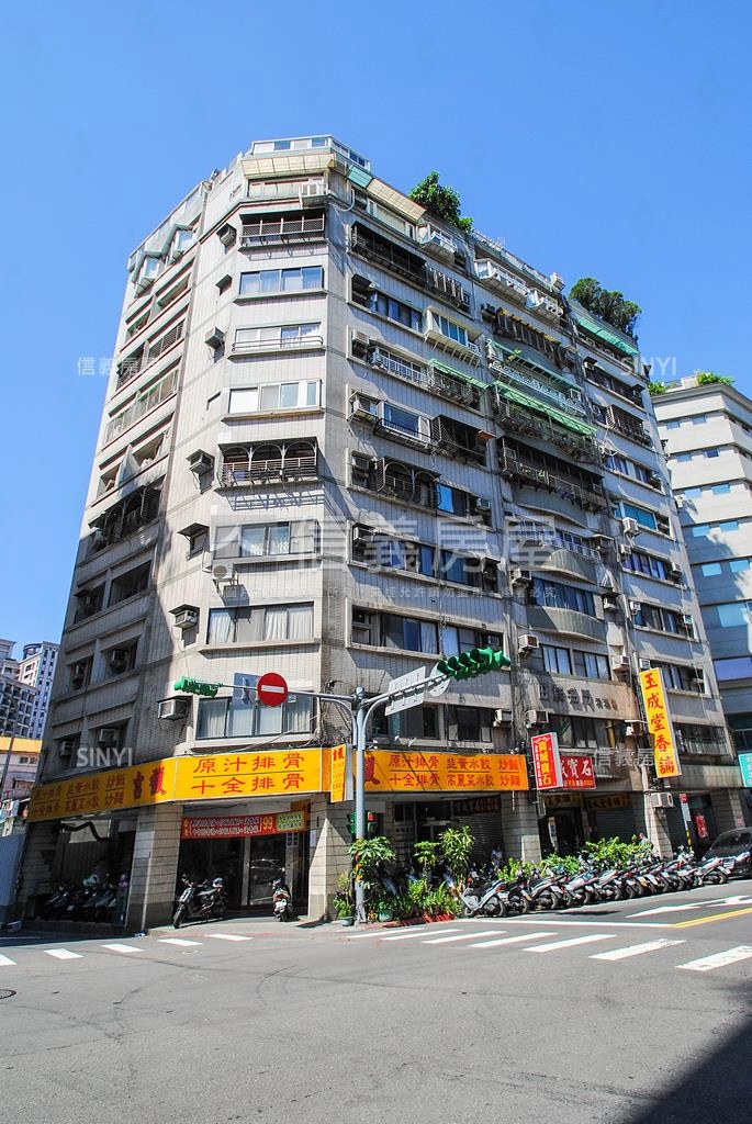 旺族名門社區外觀及周邊環境