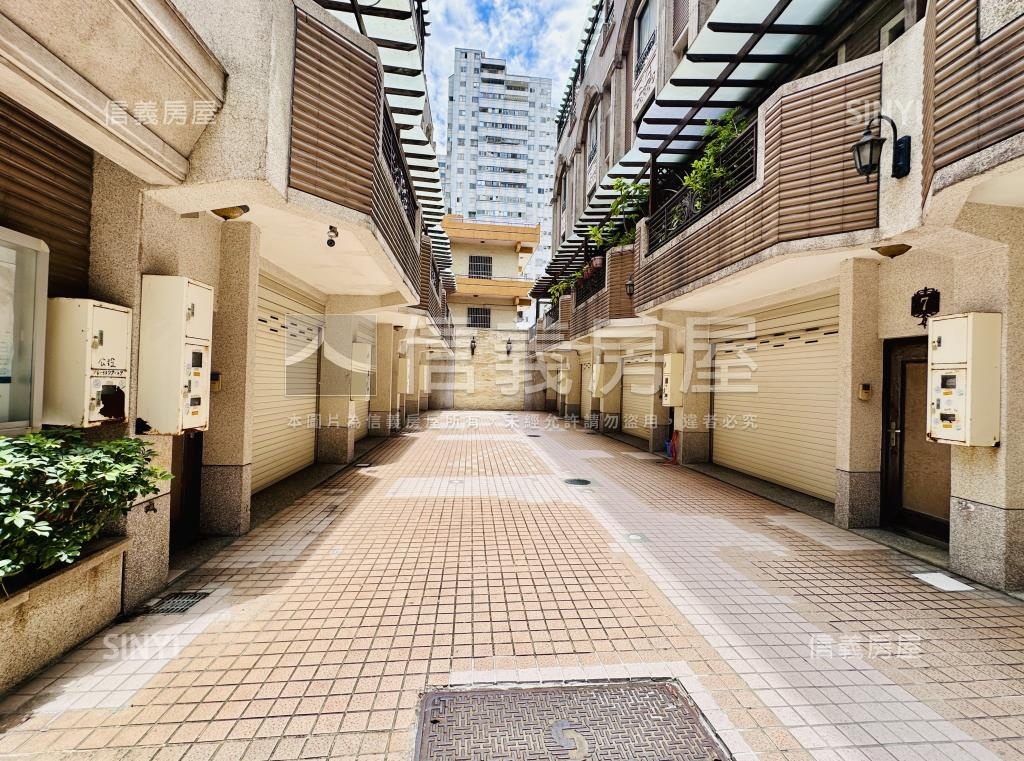 中平領袖社區外觀及周邊環境