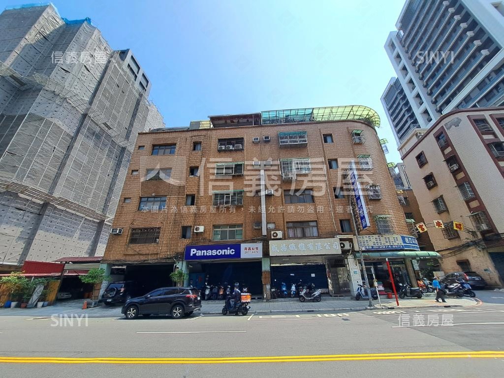 新興路33~39單號公寓社區外觀及周邊環境