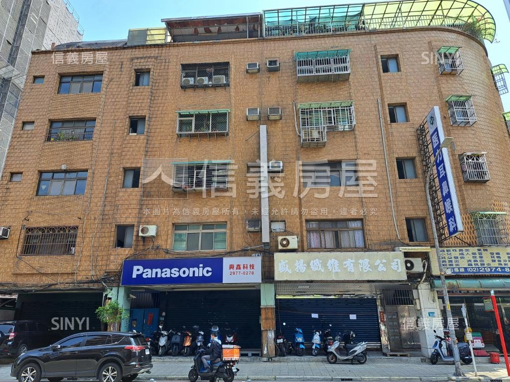 新興路33~39單號公寓社區外觀及周邊環境
