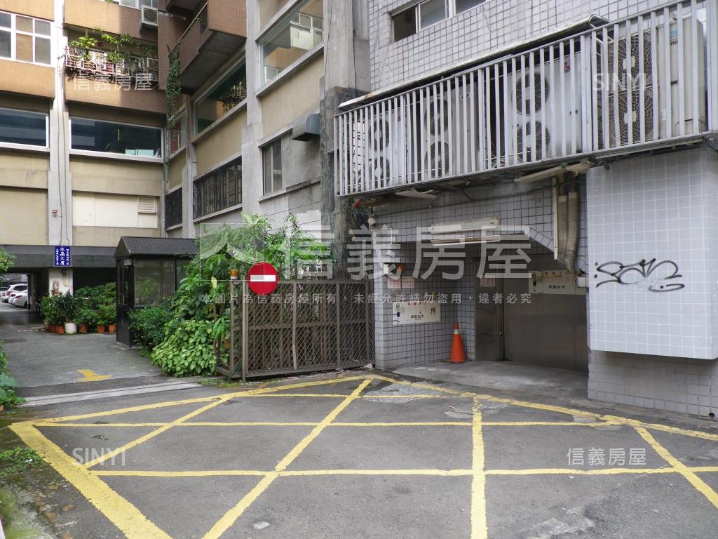 水晶大廈社區外觀及周邊環境