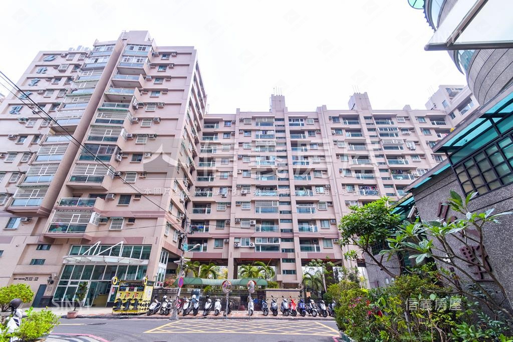 京典社區外觀及周邊環境