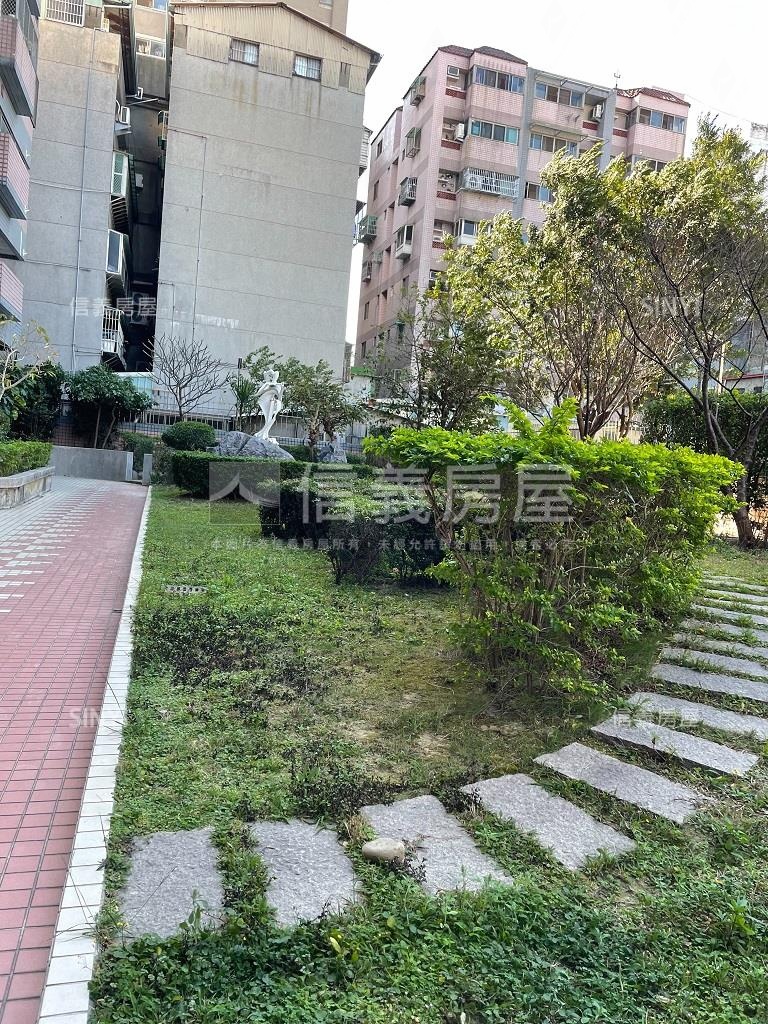 大漢望族社區外觀及周邊環境