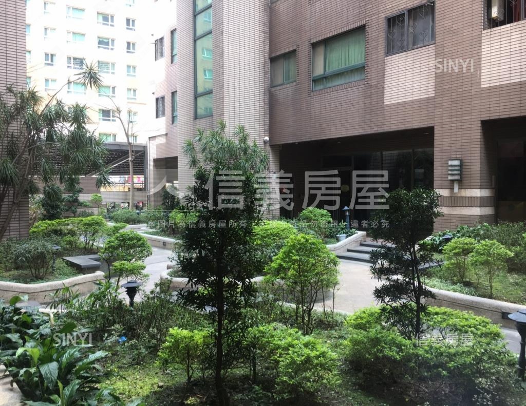 微風特區社區外觀及周邊環境