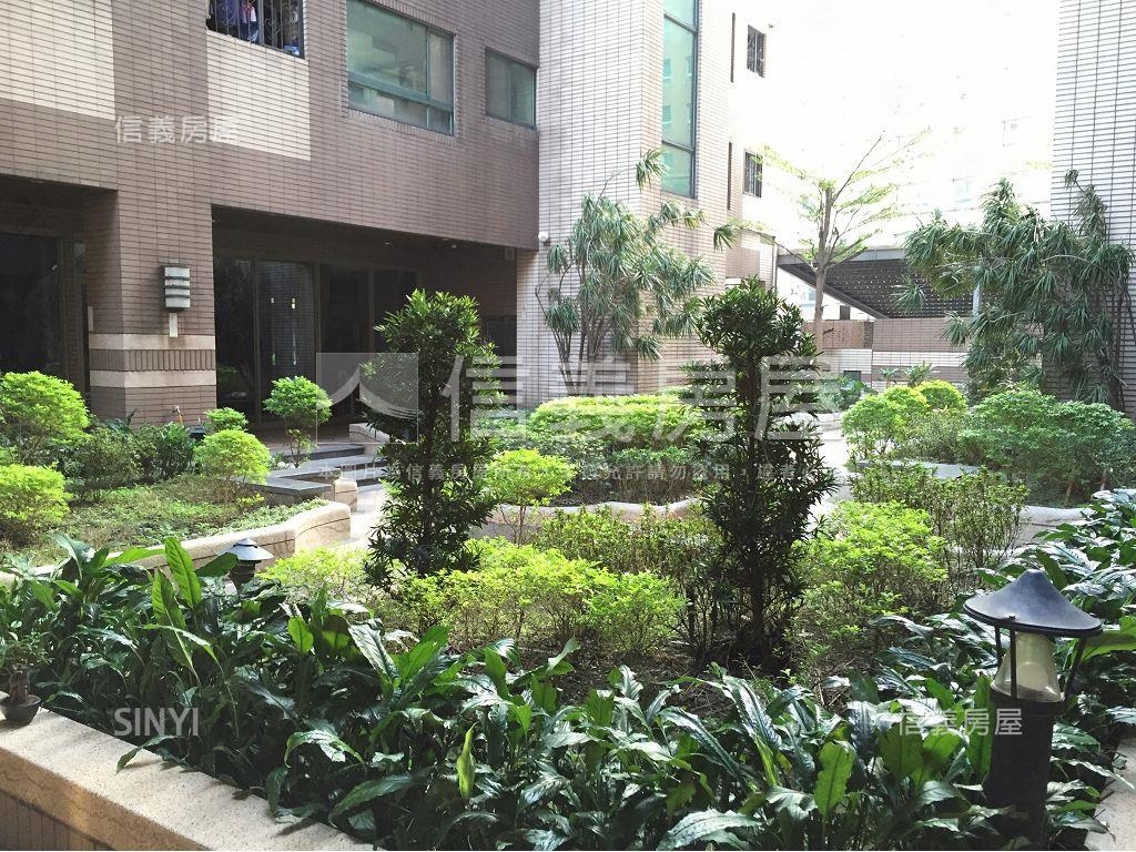 微風特區社區外觀及周邊環境